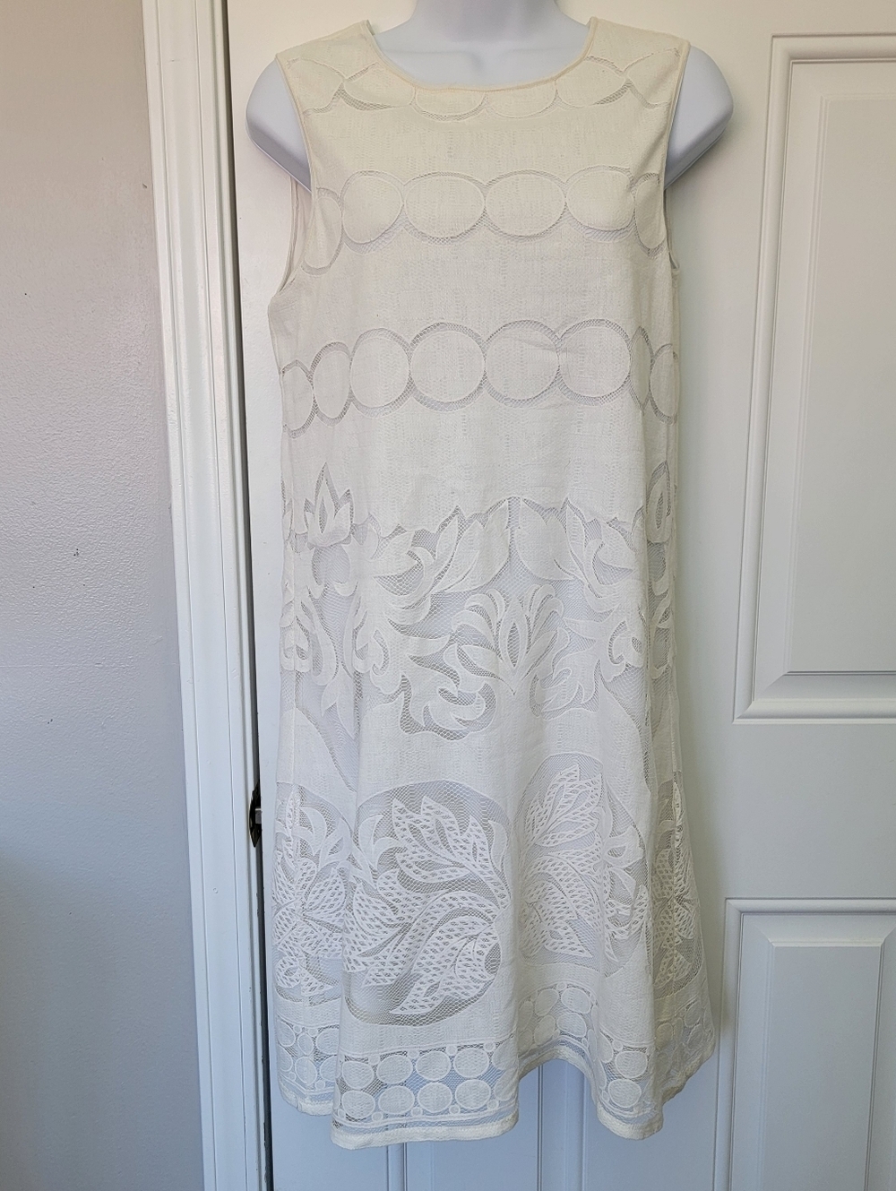 Max Studio Sleeveless Textured Lined Lace White Dress Size Small